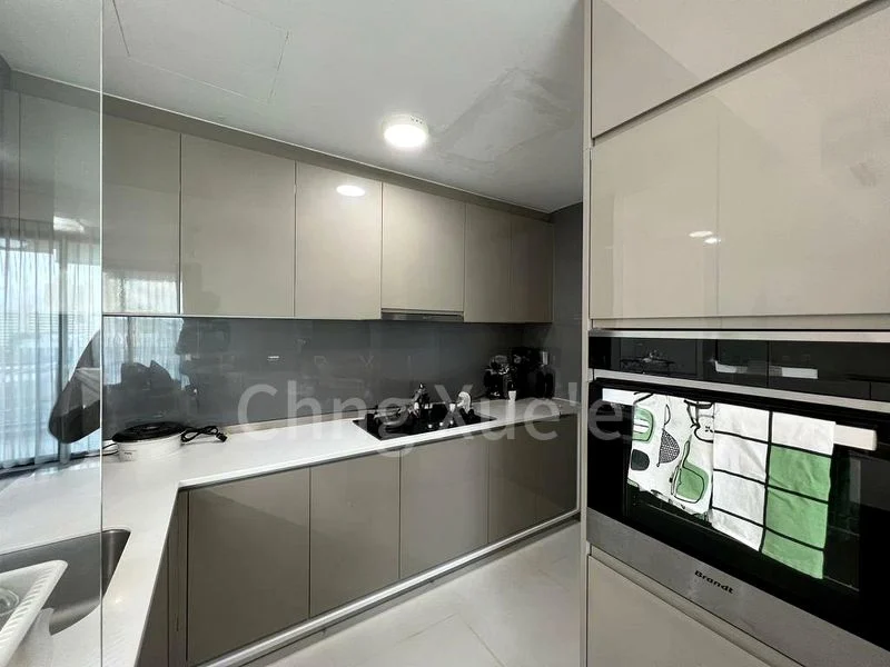 3 Bed Condo for Rent in  J Gateway - Image 6