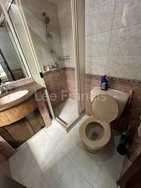 Room (Condo) for Rent in  Castle Green - Image 11