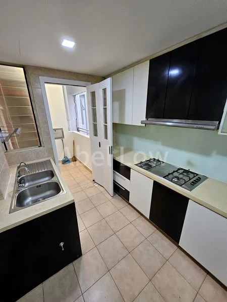 3 Bed Condo for Rent in Rivervale Crest - Image 6