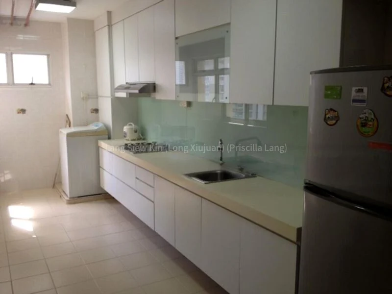 5 Room (5I) HDB for Rent in  412A Fernvale Link - Image 2