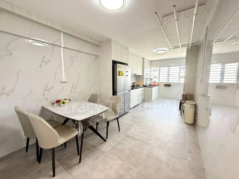 Common Room (HDB) for Rent in  438 Ang Mo Kio Avenue 10 - Image 6