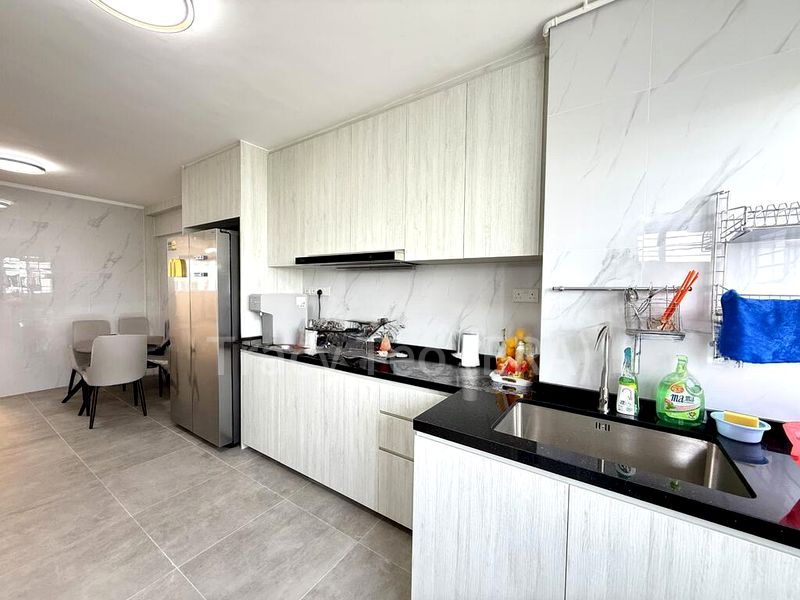 Common Room (HDB) for Rent in  438 Ang Mo Kio Avenue 10 - Image 9