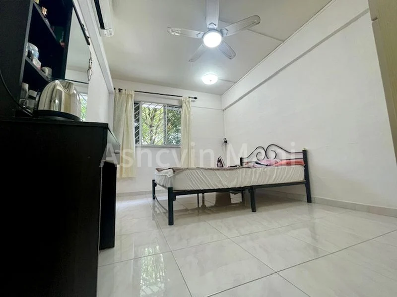 4 Room (4NG) HDB for Sale in  438 Ang Mo Kio Avenue 10 - Image 8