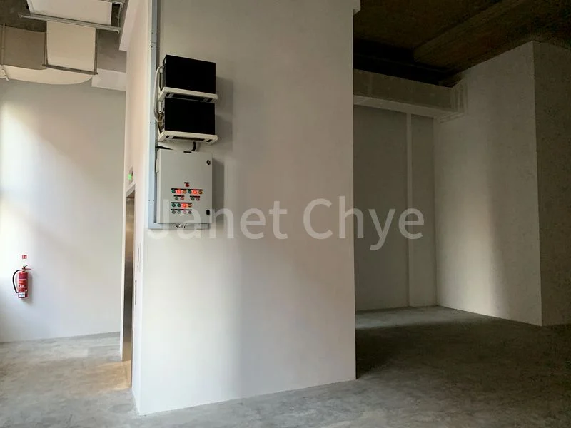 Light Industrial (B1) for Rent in  Nordcom One - Image 6