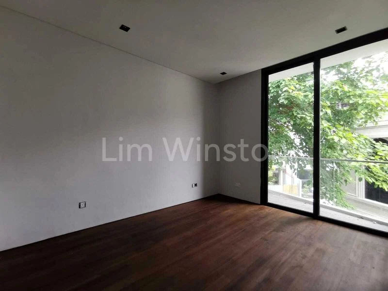 6 Bed Semi-Detached House (Landed) for Rent in  Chancery Lane - Image 10