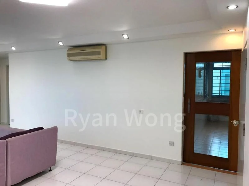 5 Room (5I) HDB for Rent in  184 Edgefield Plains - Image 3