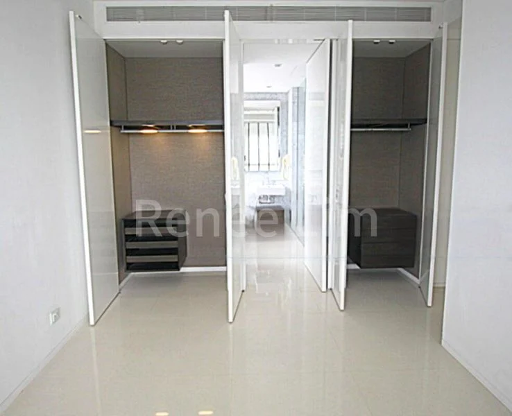 3 Bed Apartment (Condo) for Sale in  Scotts Square - Image 6