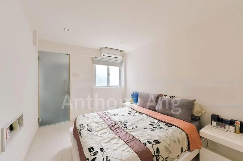 3 Room (3S) HDB for Sale in  110 Yishun Ring Road - Image 5