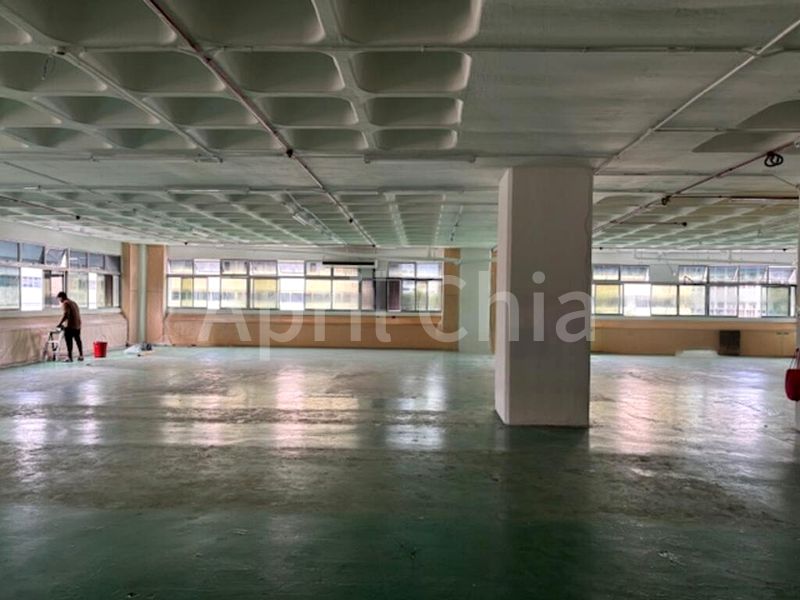 Light Industrial (B1) for Sale: Valiant Industrial Building - Image 3