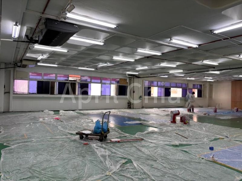 Light Industrial (B1) for Sale: Valiant Industrial Building - Image 1