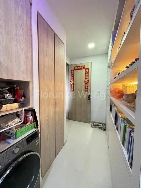 3 Bed Condo for Sale in  The Wisteria / Wisteria Mall - Image 2