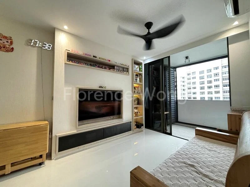 3 Bed Condo for Sale in  The Wisteria / Wisteria Mall - Image 15