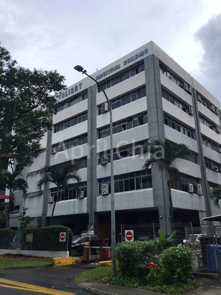 Light Industrial (B1) for Sale: Valiant Industrial Building - Image 13