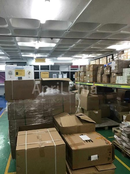 Light Industrial (B1) for Sale: Valiant Industrial Building - Image 15