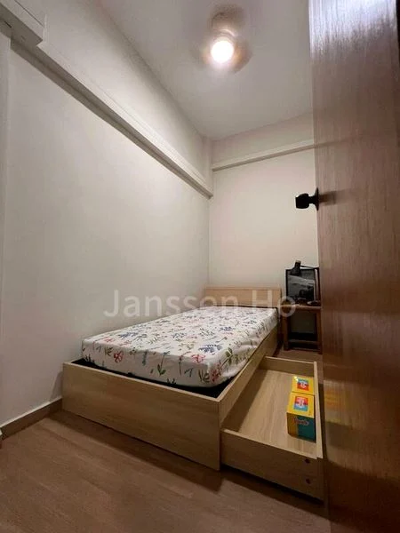 Common Room (Condo) for Rent in  Beauty World Centre - Image 2