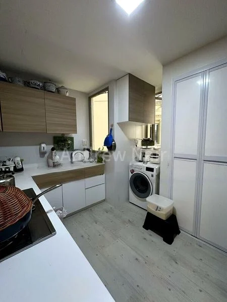 4 Bed Executive Condo for Sale in Sea Horizon - Image 4