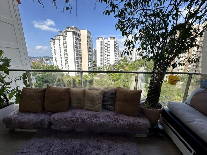 4 Bed Executive Condo for Sale in Sea Horizon - Image 3