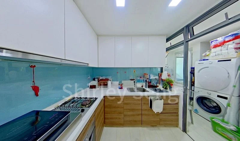 4 Bed Executive Condo for Sale in  The Topiary - Image 4