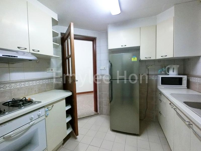 2 Bed Condo for Sale in The Bayshore - Image 6