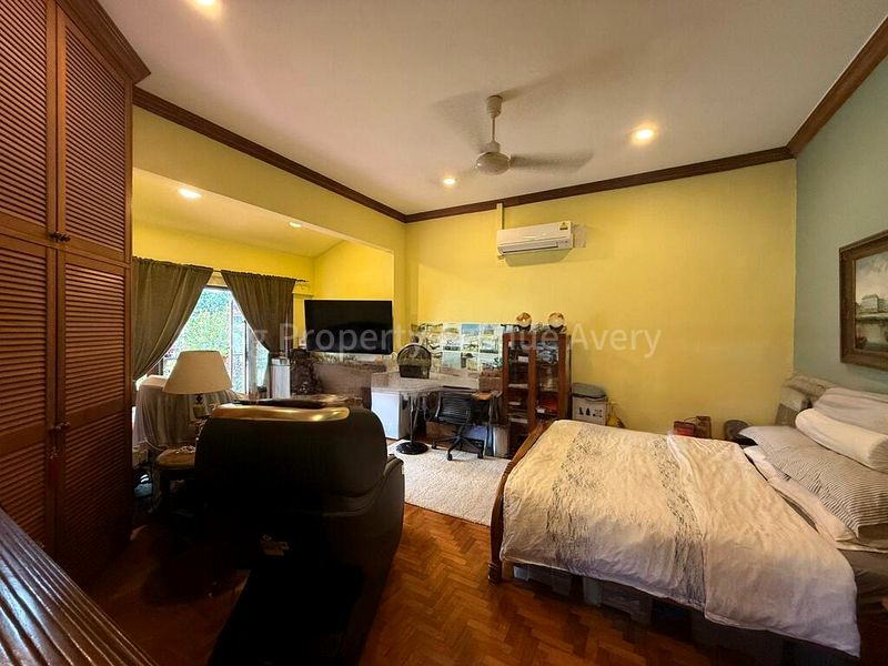 5 Bed Semi-Detached House (Landed) for Sale in  Pasir Ris Green - Image 12