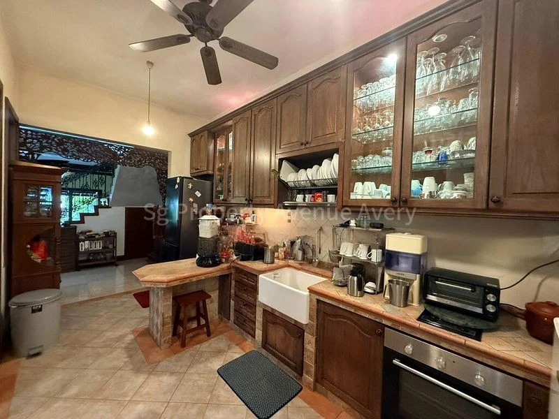 5 Bed Semi-Detached House (Landed) for Sale in  Pasir Ris Green - Image 4