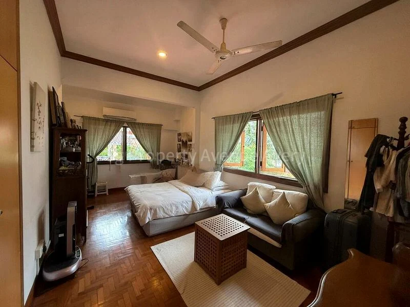 5 Bed Semi-Detached House (Landed) for Sale in  Pasir Ris Green - Image 7