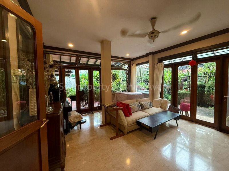 5 Bed Semi-Detached House (Landed) for Sale in  Pasir Ris Green - Image 2