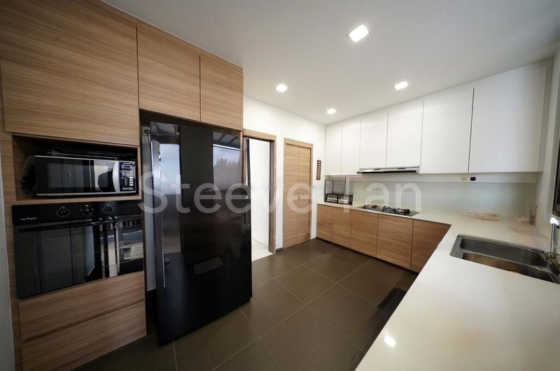 5 Bed Terraced House (Landed) for Sale in  Toh Estate - Image 4