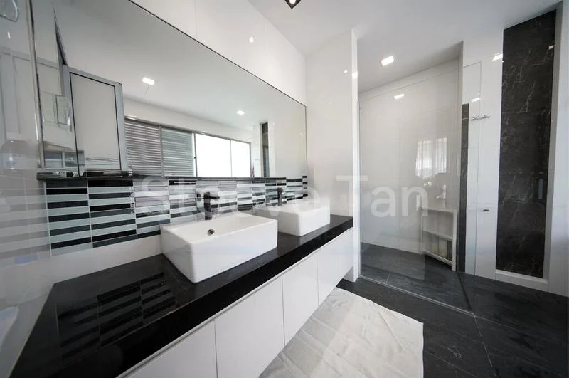 5 Bed Terraced House (Landed) for Sale in  Toh Estate - Image 10