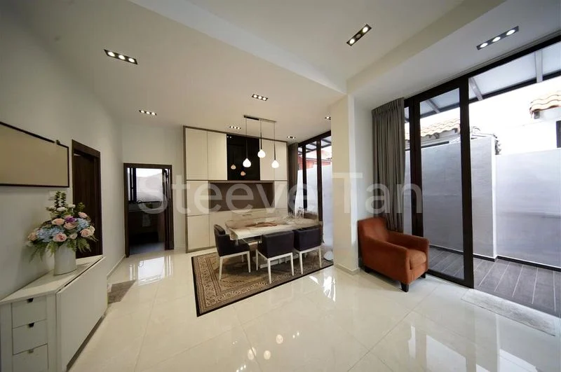 5 Bed Terraced House (Landed) for Sale in  Toh Estate - Image 2