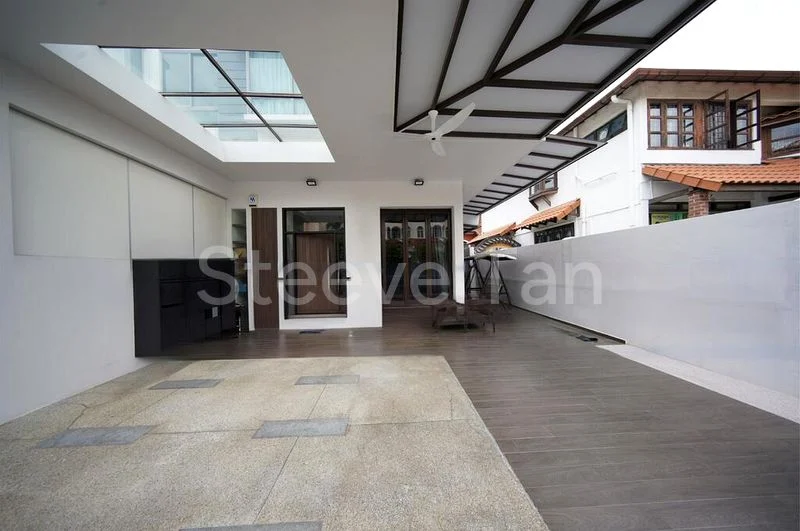 5 Bed Terraced House (Landed) for Sale in  Toh Estate - Image 3