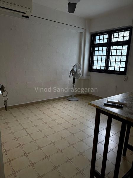 3 Room (3I) HDB for Rent in  74 Whampoa Drive - Image 4