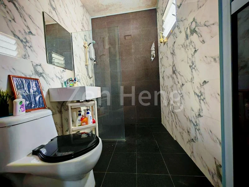 4 Room (4A) HDB for Sale in  661 Hougang Avenue 4 - Image 12