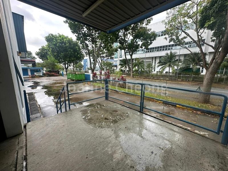 Factory / Workshop (B2) for Rent: Penjuru Close - Image 1
