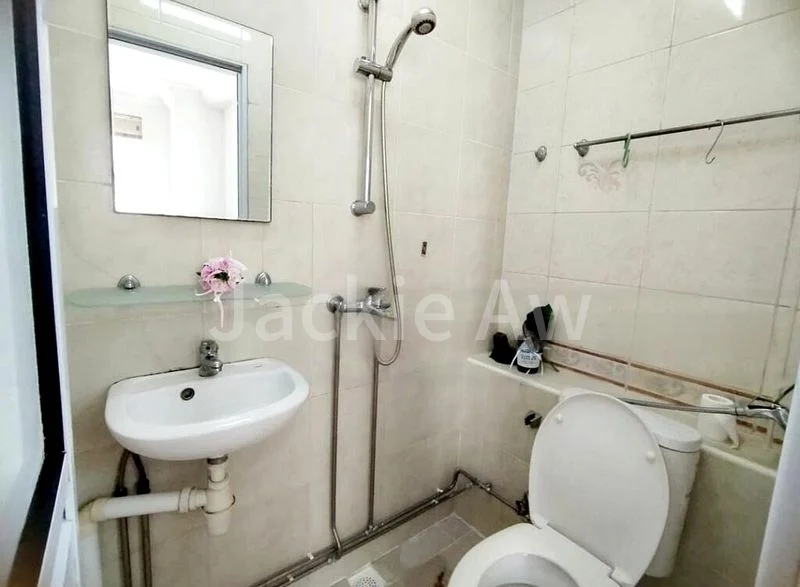 Room (Landed) for Rent in Teck Hiang Gardens - Image 3