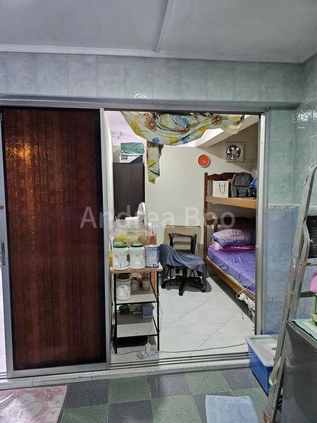 4 Room (4NG) HDB for Sale in  123 Yishun Street 11 - Image 7
