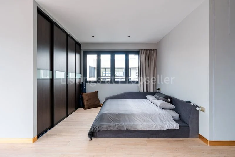 6 Bed Semi-Detached House (Landed) for Sale in Sennett Avenue - Image 8