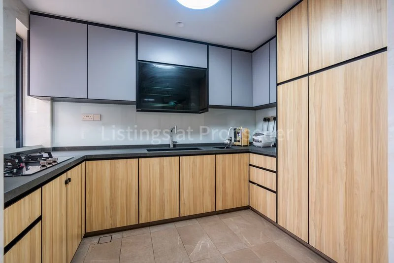 6 Bed Semi-Detached House (Landed) for Sale in Sennett Avenue - Image 3