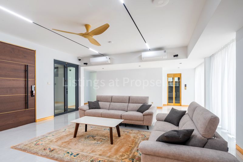 6 Bed Semi-Detached House (Landed) for Sale in Sennett Avenue - Image 1