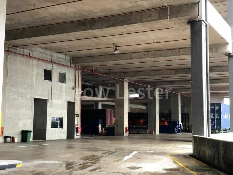 Warehouse for Rent: 9m/12m high warehouse, 50kn floor loading - Image 6