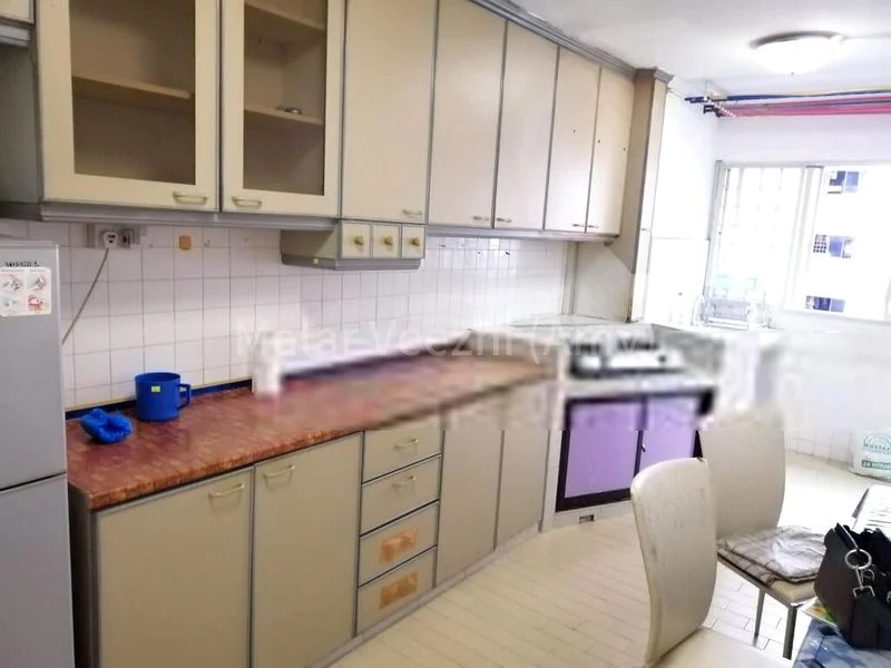 3 Room (3NG) HDB for Rent in  219 Bukit Batok Street 21 - Image 1