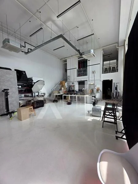 Light Industrial (B1) for Rent: Victory Centre - Image 6