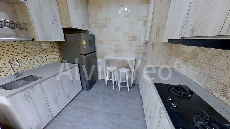 3 Bed Walk-up Apartment (Condo) for Rent in  Hillcrest Park - Image 9