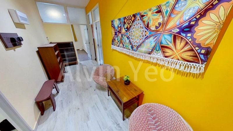 3 Bed Walk-up Apartment (Condo) for Rent in  Hillcrest Park - Image 1