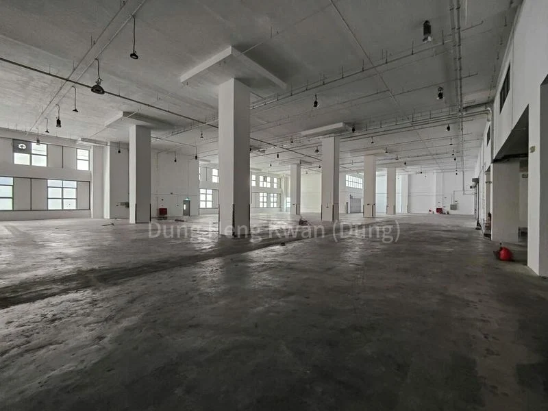 Factory / Workshop (B2) for Rent:  8m Ceiling - 40ft Direct Access - High Power - Image 1