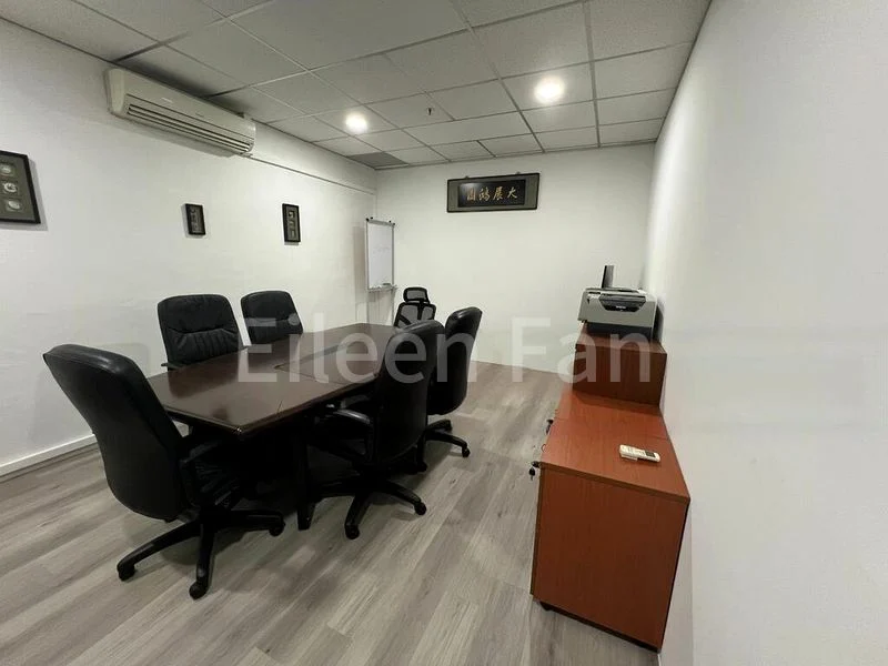 Light Industrial (B1) for Rent: Cititech Industrial Building - Image 2