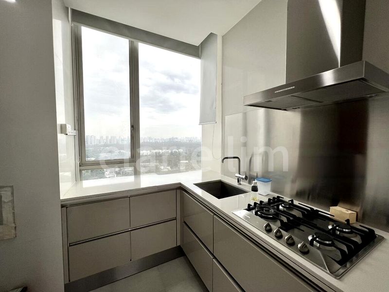 4 Bed Condo for Rent in  Ardmore II - Image 8