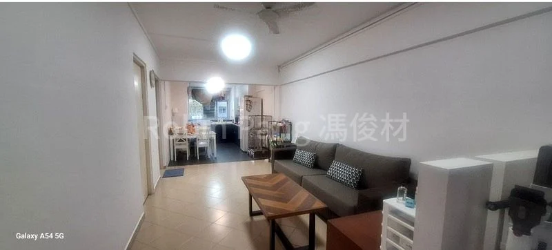 1 Room HDB for Sale in  176 Bukit Batok West Avenue 8 - Image 1