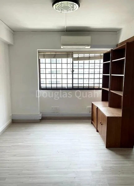 5 Room (5I) HDB for Rent in  568 Pasir Ris Street 51 - Image 6