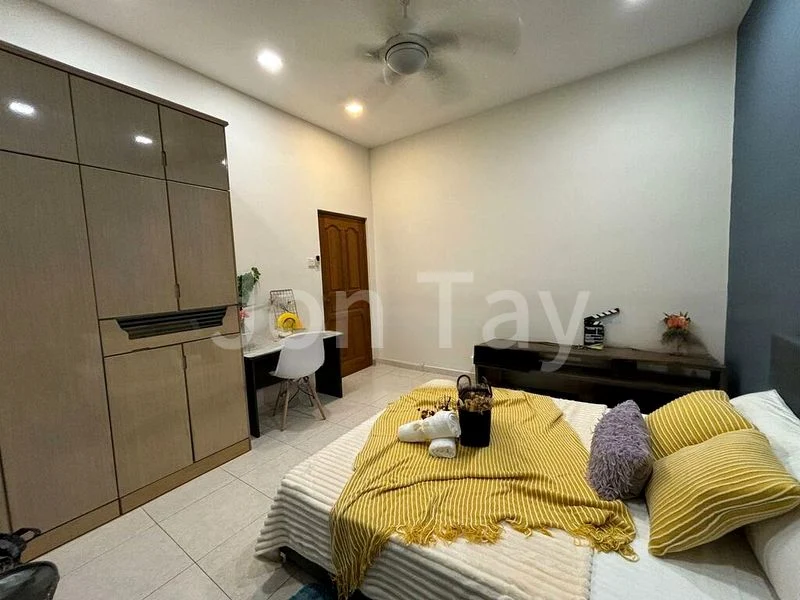 Common Room (Landed) for Rent in  Standard Chartered @ Changi - Image 1